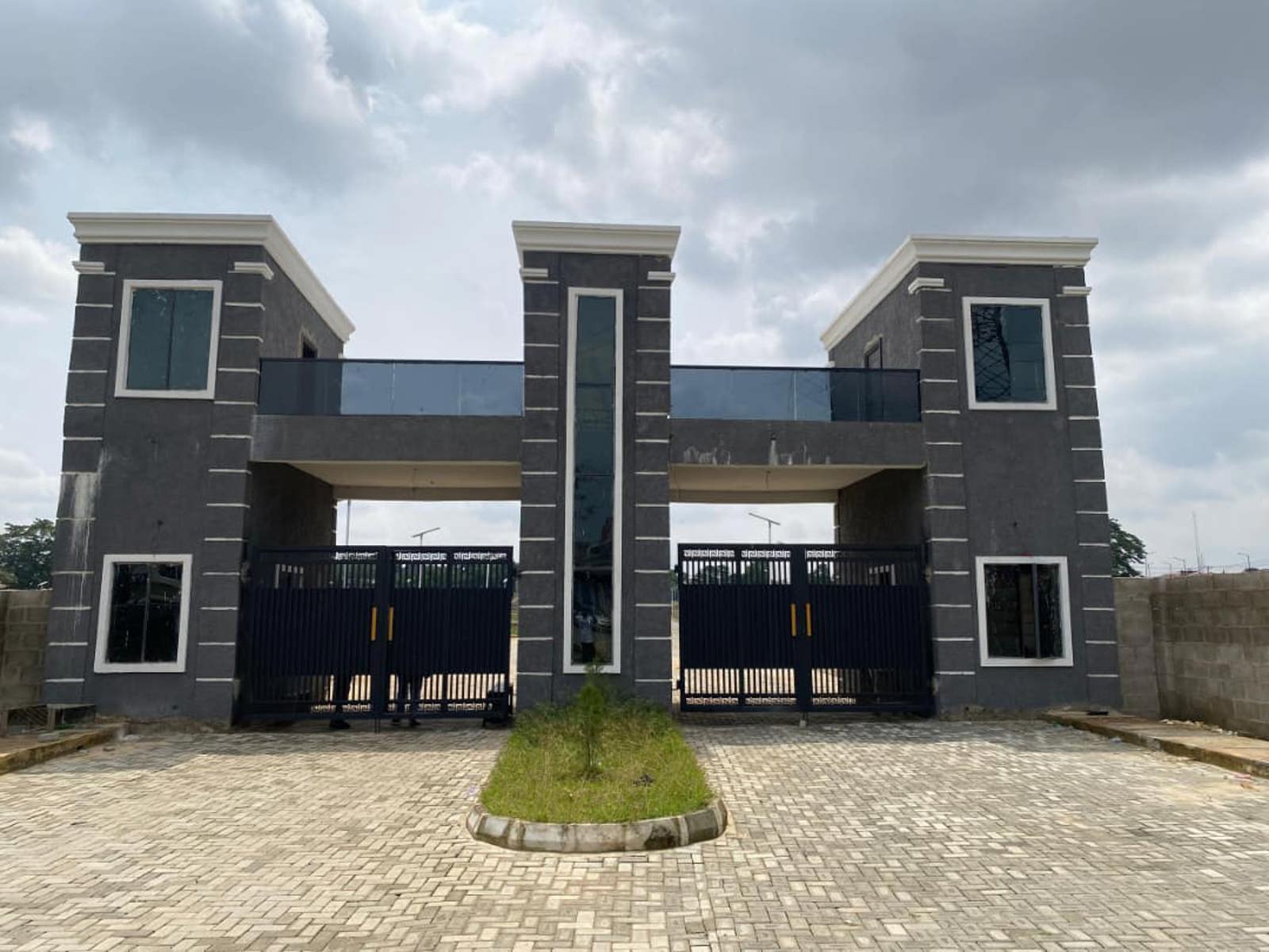 AYHOMES LUXURY VILLA