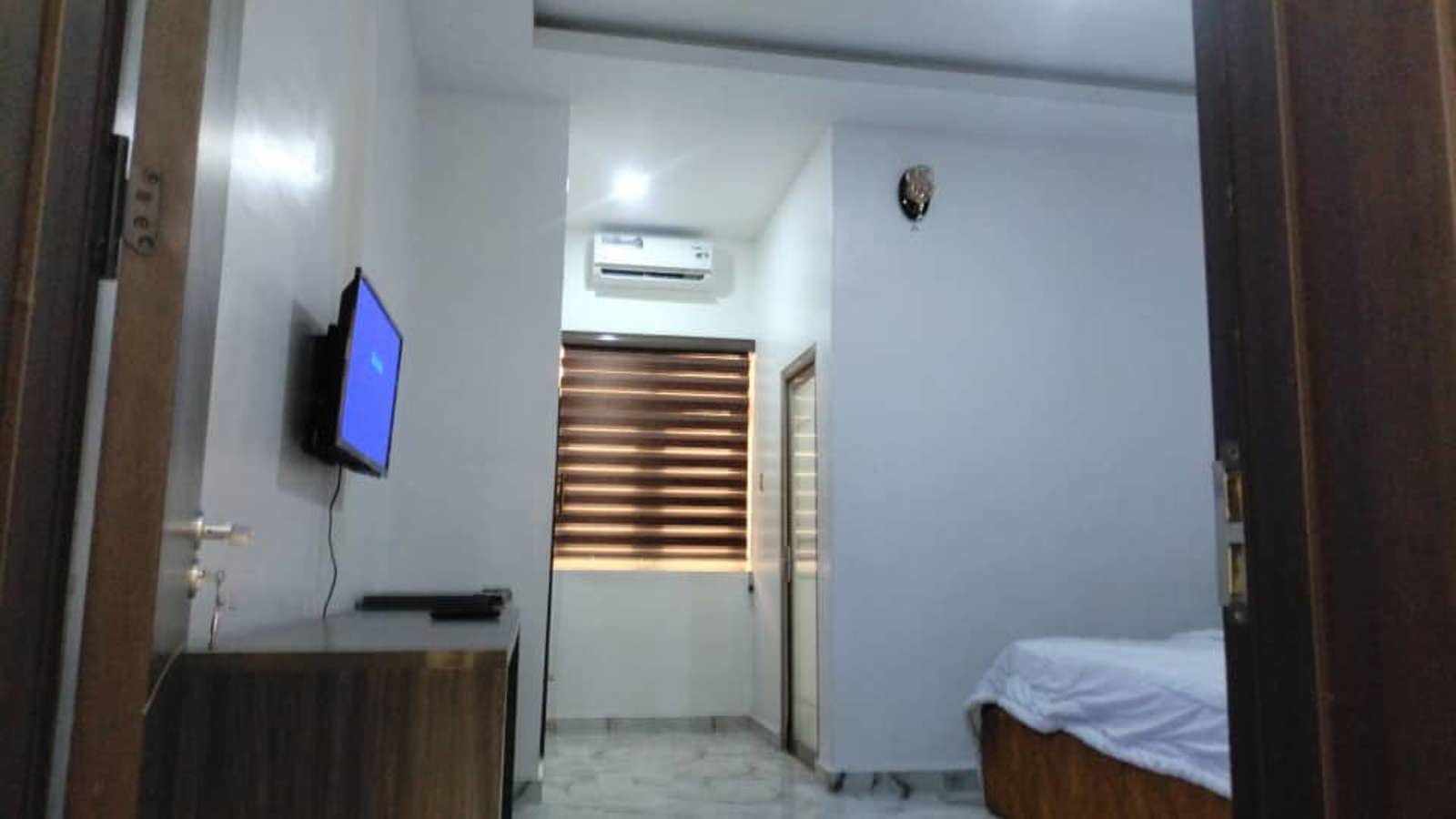 Rush this Virgin 24-rooms Hotel in the Heart of Uyo