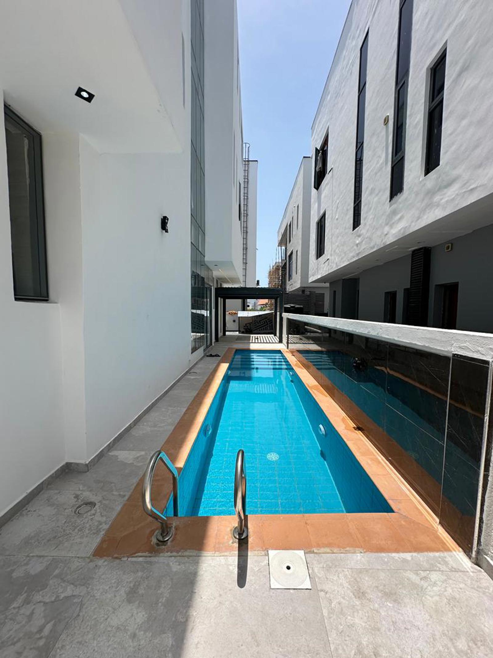 SMART HOME 5 BEDROOM FULLY DETACHED DUPLEX