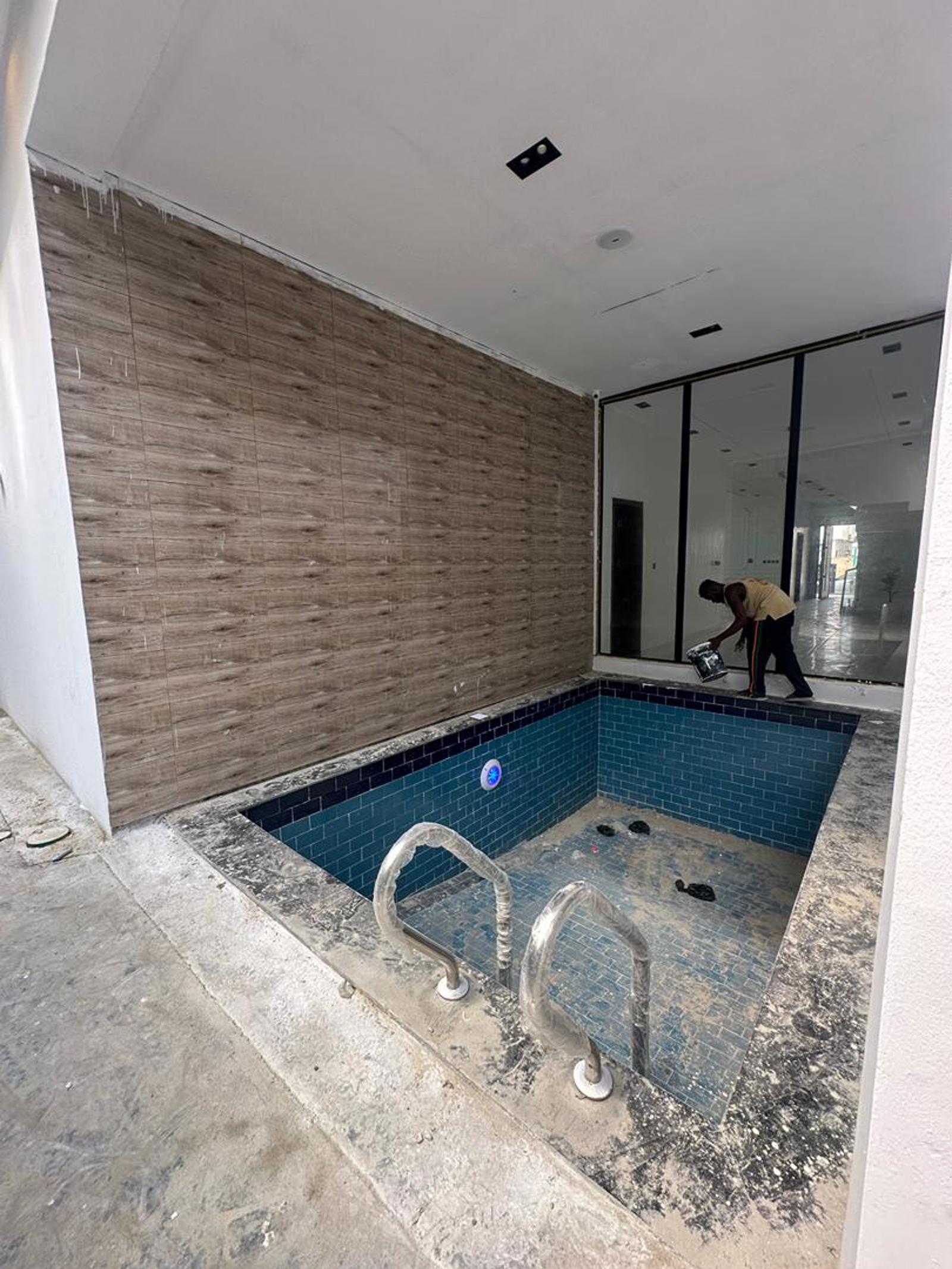 5 BEDROOM DETACHED DUPLEX