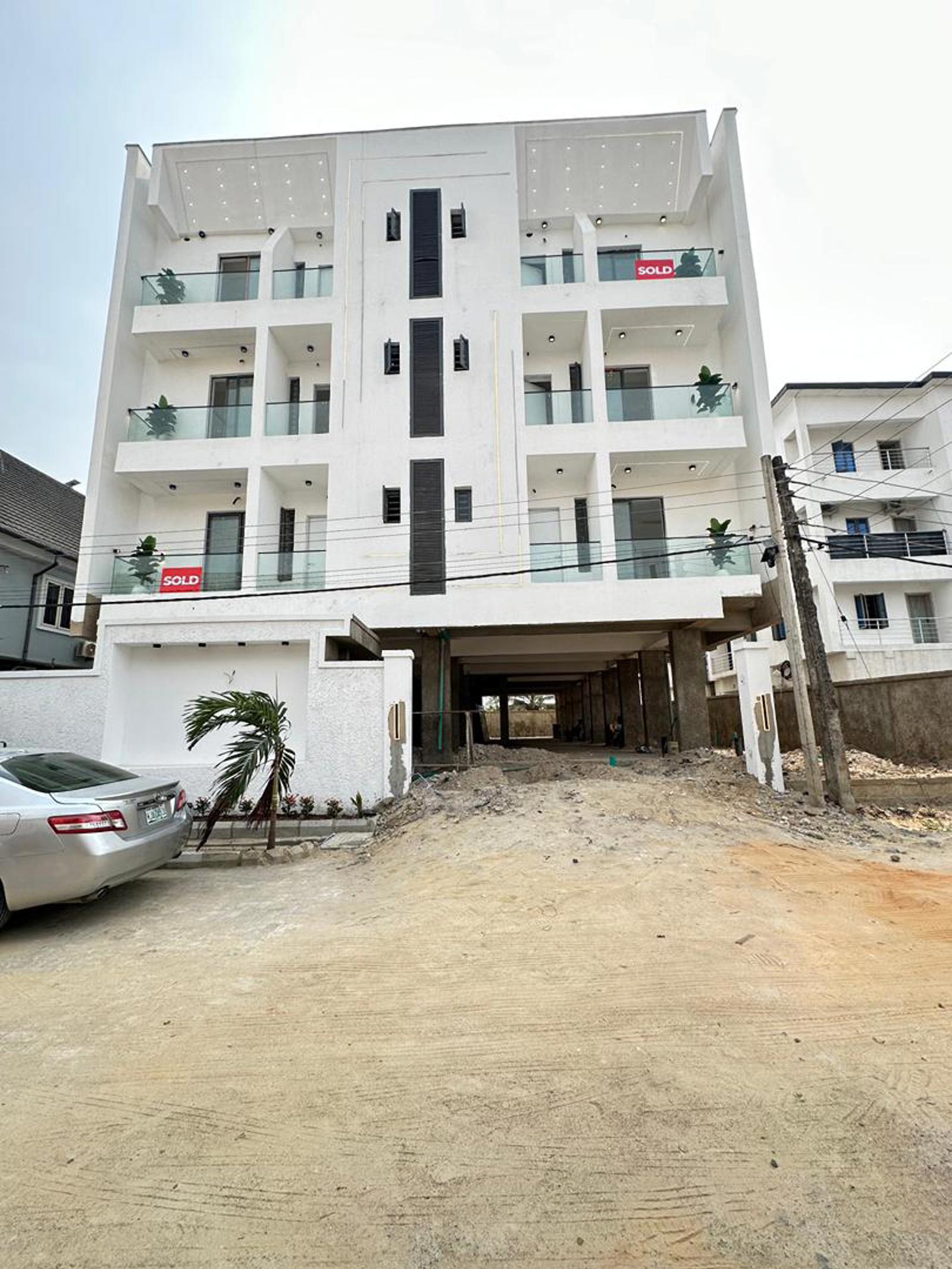LUXURY 2 BEDROOM APARTMENT